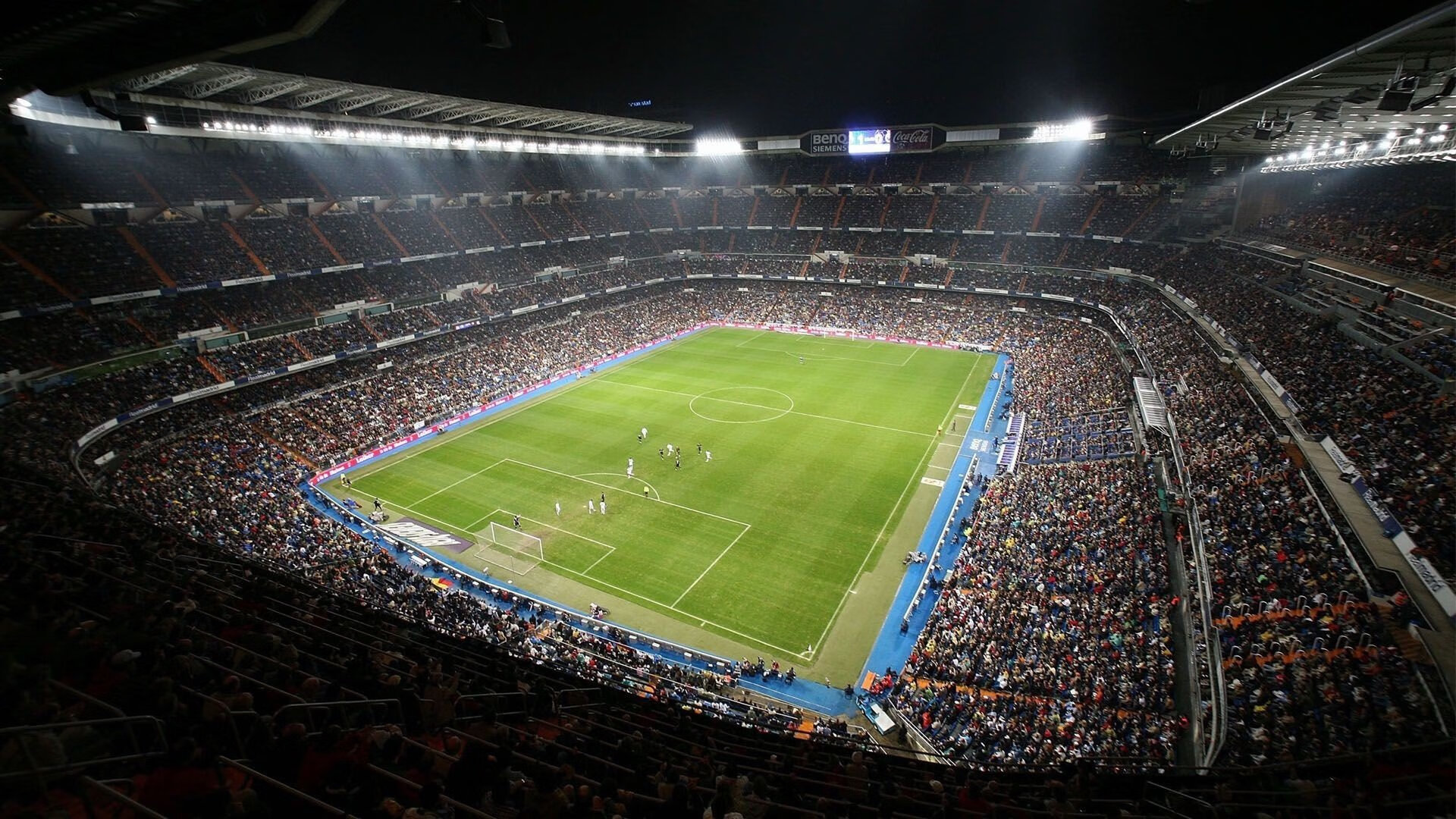 双星闪耀，梅西破纪录，RNG夺胜